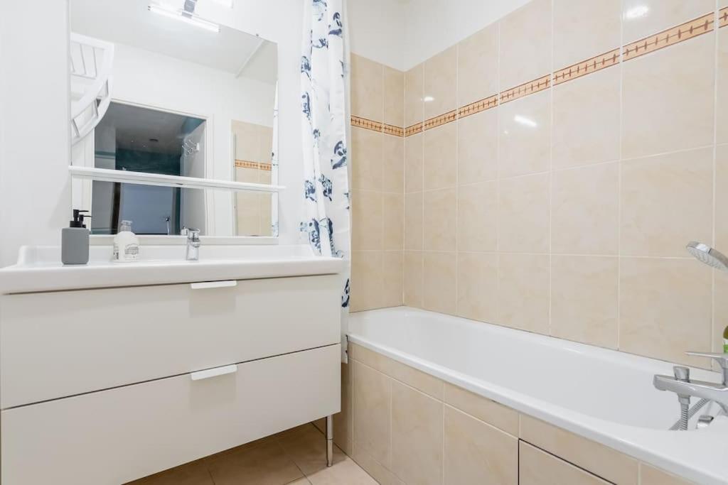 Elegant Appartement Familial Disneyland & Gare Rer Bussy-Saint-Georges Eksteriør billede